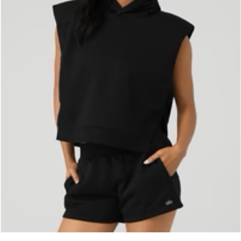 Alo yoga sleeveless hoodie